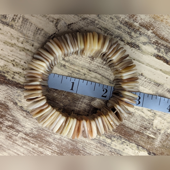 Anthropologie "Serefina" Shell Bracelet - Picture 4 of 6